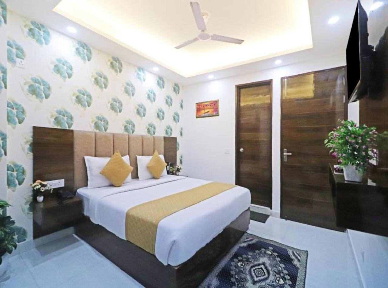 Hotel Vijaydeep Palace Near Delhi Airport Нью-Дели Экстерьер фото